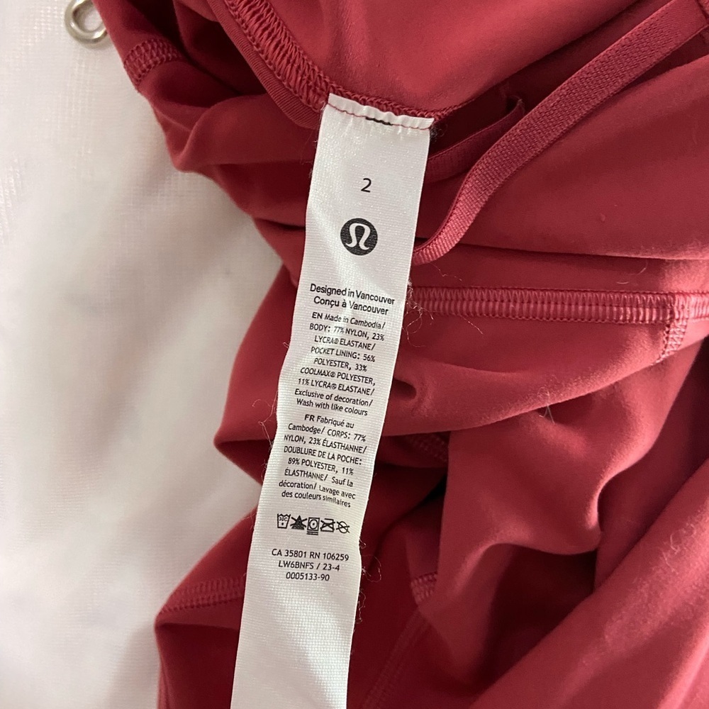 Lululemon legging - Picture 7 of 15